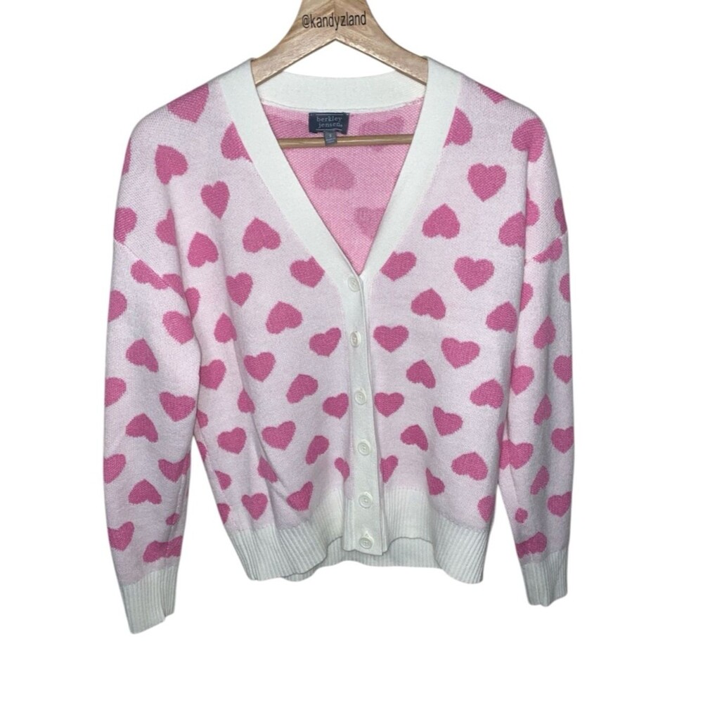 BERKLEY JENSEN Women’s Pink Heart Button Front Cardigan